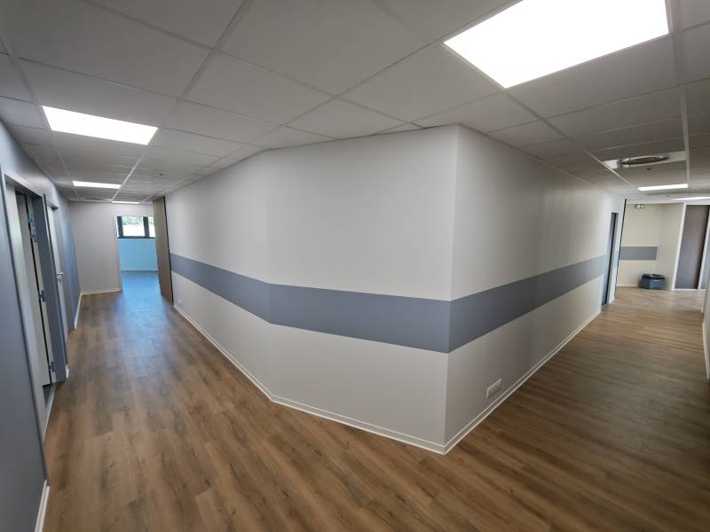Mise en peinture de bureaux, espace de travail sur montpellier